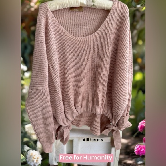 Free For Humanity sweater 🌸 - Picture 8 of 14